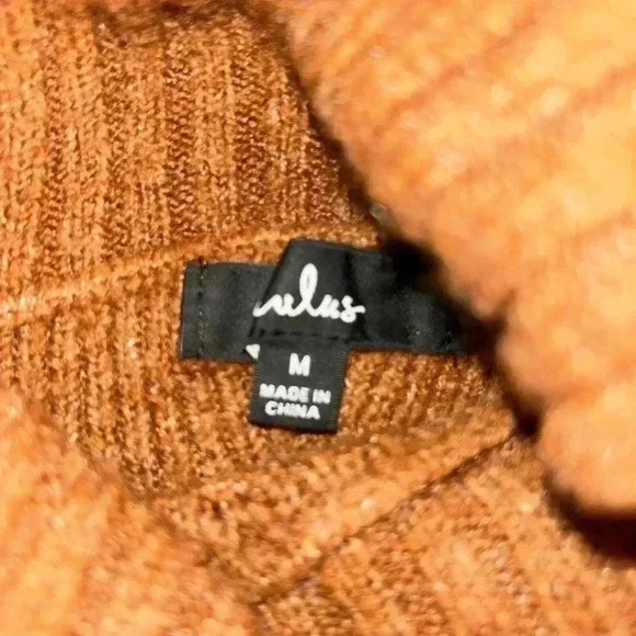 Lulus Turtleneck Sweater Size Medium Burnt Orange Copper - Picture 3 of 6